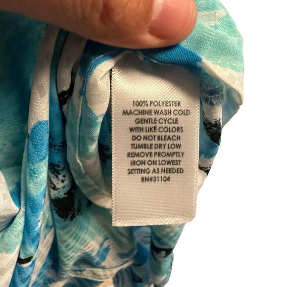 Kim Rogers Floral Button Front Blouse XL Blue White Roll Sleeve NWT - Picture 6 of 10